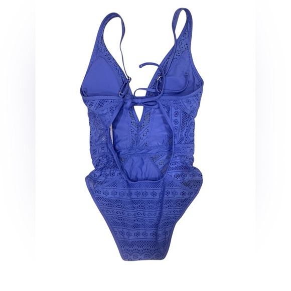 Brand new BECCA Women’s Color Play Plunge One Piece Swimsuit Small - Picture 11 of 13